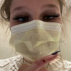 Meet your Posher, Hannah